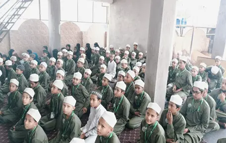*جامعہ احسن البرکات کاٹھمانڈو میں عرس رضوی تزک و احتشام کے ساتھ منایا گیا*...