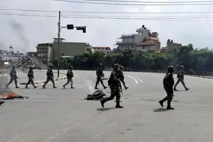 نیپال میں سیاسی بحران عروج پر، صدر، فوج کے سربراہ اور اعلیٰ حکام نے امن و امان کی اپیل کی...