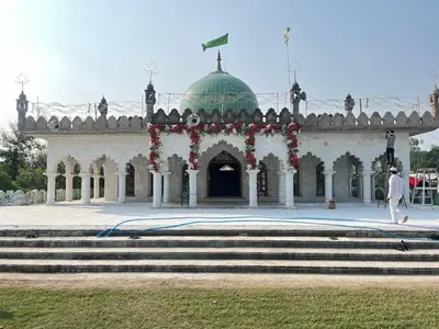 عرس نظامی تمام اعراس کے لیے نمونۂ عمل ہے