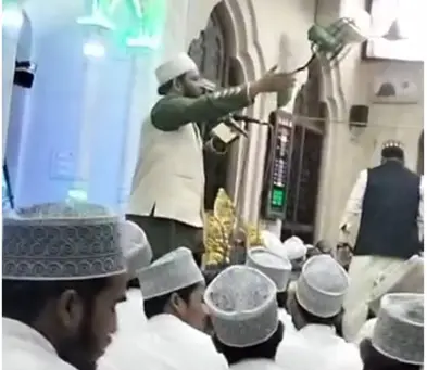 قرآن حفظ کرنے والا شخص دنیا وآخرت میں سرخرو ہوتا ہے۔ مولانا حشمت رضا مصباحی...