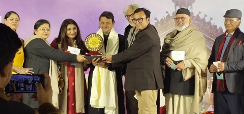 ادیرا فاؤنڈیشن کے زیرِ اہتمام آل انڈیا مشاعرہ و کوی سمیلن کا شاندار انعقاد...