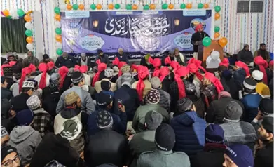 حضور رفیقِ ملت دام ظلہ العالی نے شیخ محمد اسلم نبیل ازہری کو اجازت و خلافت سے نوازا...