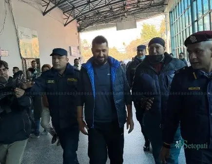 مجھے اپنے لیے نہیں بلکہ ملک کے انصاف کے لیے لڑنا ہے:روی لامیچھانے...