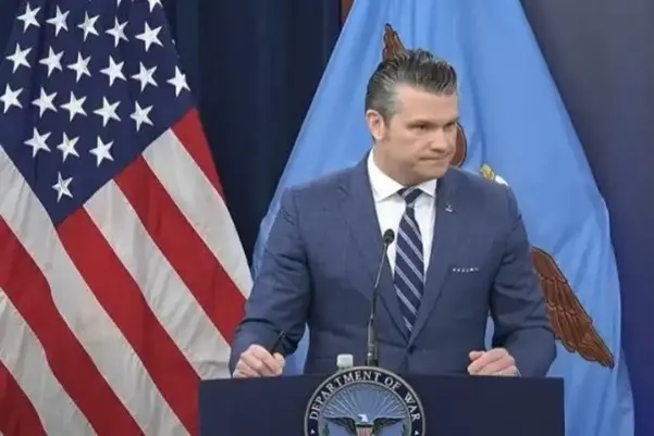 امریکی وزیر دفاع کے خلاف مواخذے کی تیاری، ایران جنگ کے درمیان مشکلات میں اضافہ...