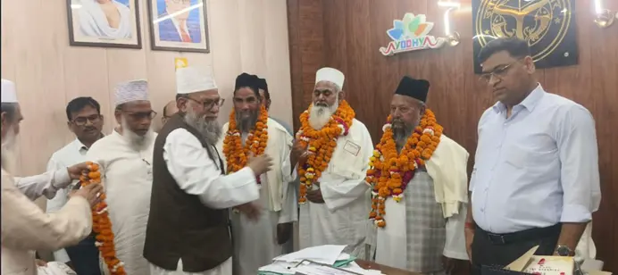 دارالعلوم نورالحق چرہ محمد پور کے مایہ ناز استاذحضرت قاری رئیس احمدخان 43 سالہ درخشاں خدمات کے بعد س...