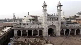 امام صاحب! اگر  دوکان بند کردیں تو ہم لوگ تنخواہ بڑھا دیں گے...