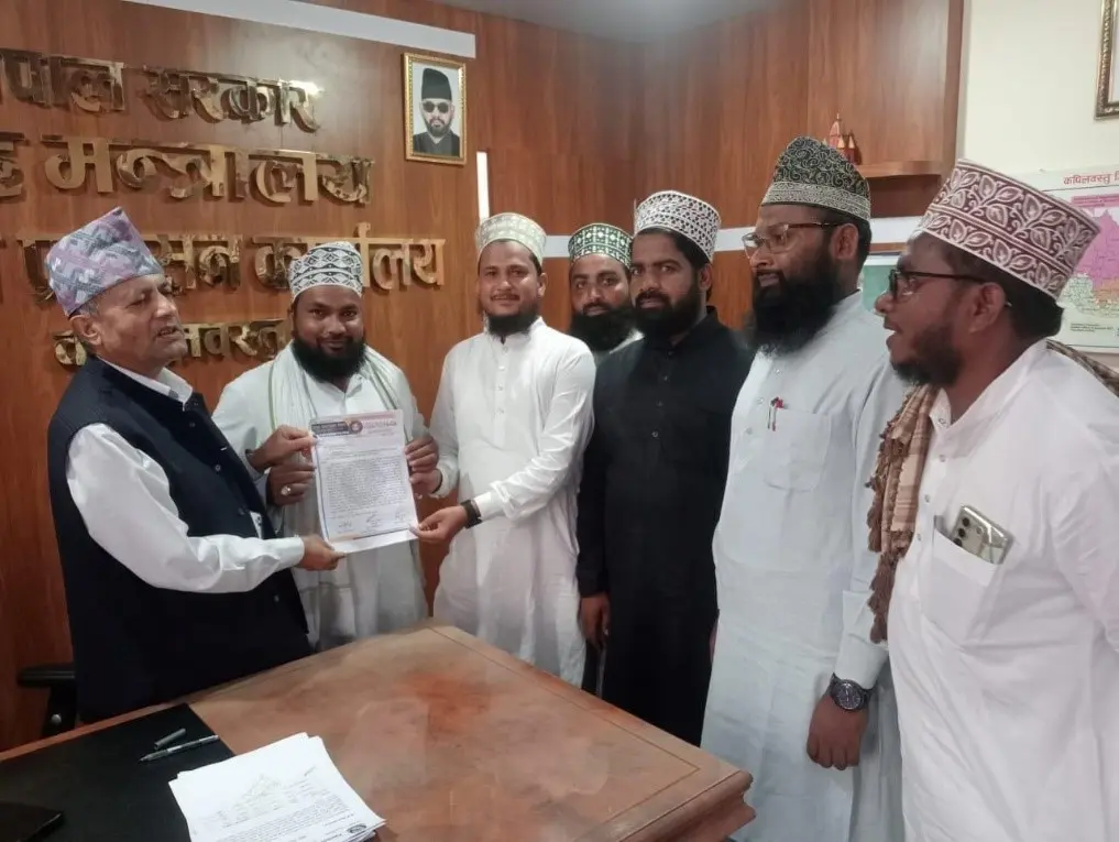 علما فاؤنڈیشن کی جانب سے کپلوستو کے چیف ڈسٹرکٹ آفیسر (CDO)کو میمورنڈم...